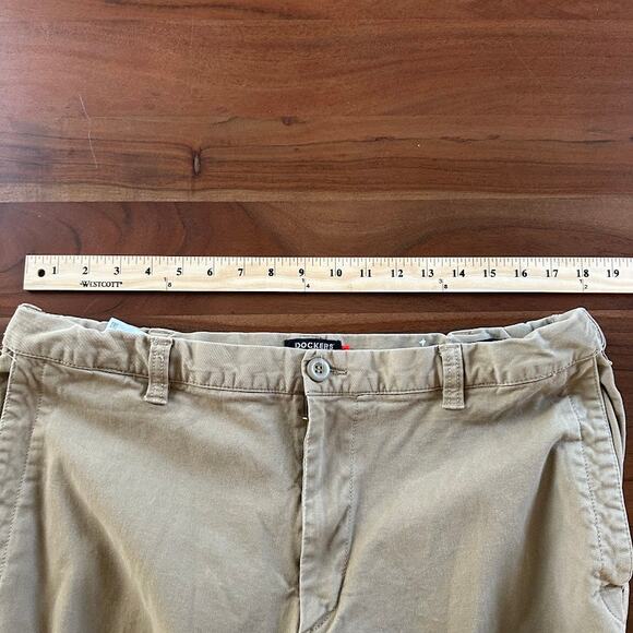 Dockers Men's Khaki Cotton Blend Smart 360 Flex Straight Cargo Pants Size 38‎ - Picture 9 of 11